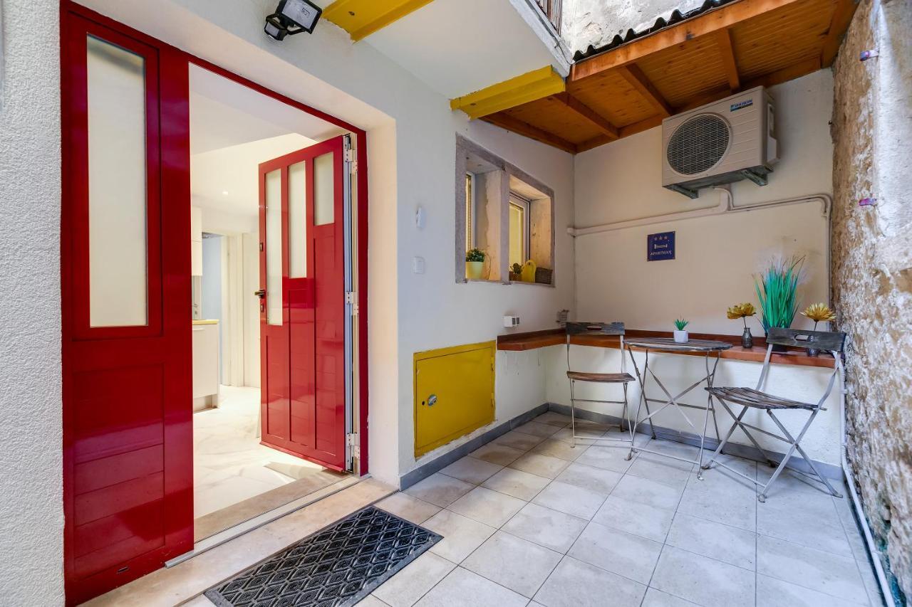 Apartment In The Heart Of Carera Street Rovinj Exteriér fotografie